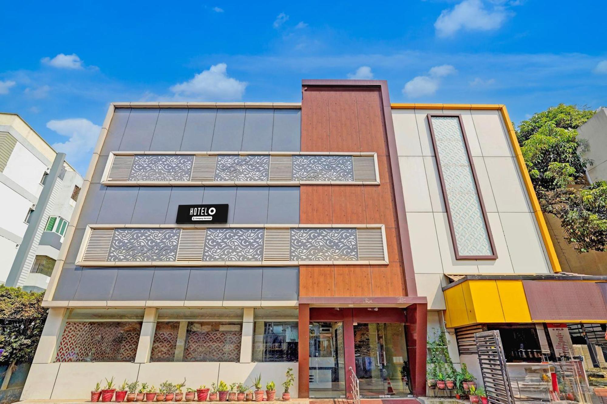 Super Hotel O Perungalathur Near Bus Stand شيناي المظهر الخارجي الصورة