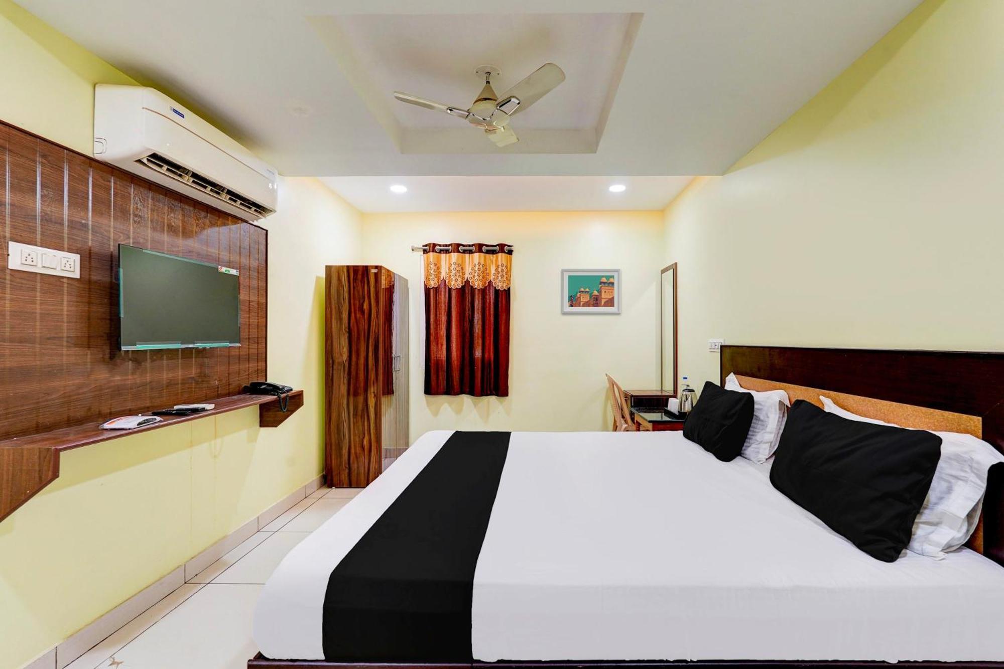 Super Hotel O Perungalathur Near Bus Stand شيناي المظهر الخارجي الصورة