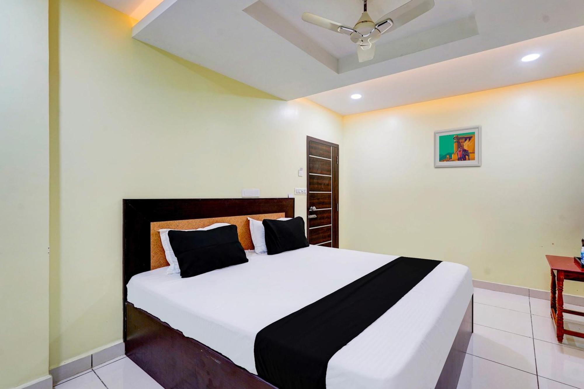 Super Hotel O Perungalathur Near Bus Stand شيناي المظهر الخارجي الصورة